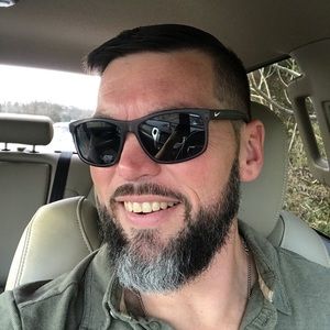 Meet your Posher, Tony